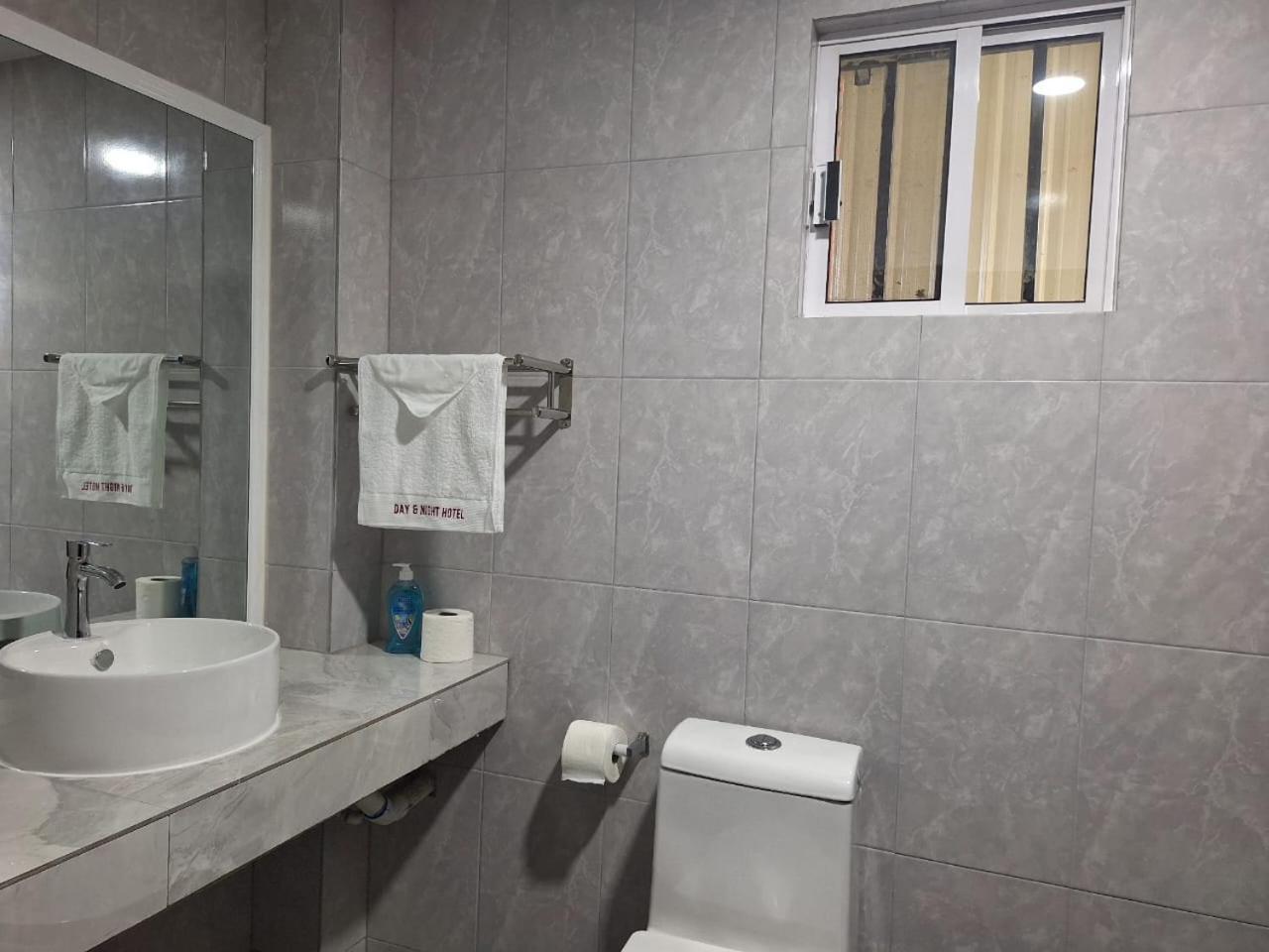 Day And Night Hotel Belmopan Exterior photo